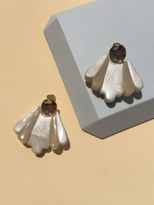 Turn Petal earrings by Aacute